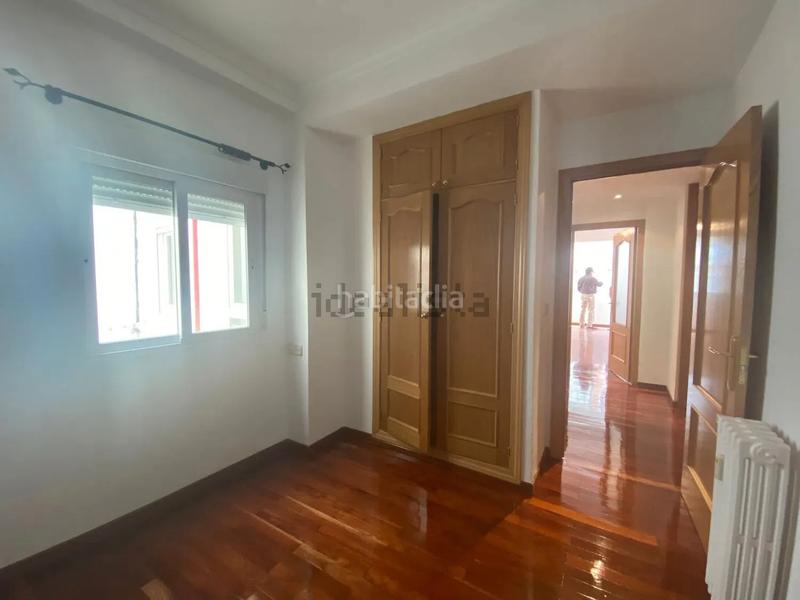 Foto 4091b309-9b76-40a5-b3fa-49e4289e5e65. Lloguer pis amb calefacció a El Viso Madrid
