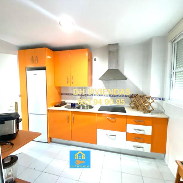 Foto 68c5b307-3fe6-4c56-a0a6-3ec09fe01cb1. Piso  en venta - - miravalle en Centro - Doña Mercedes Dos Hermanas