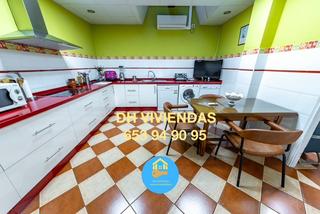 Casa adossada a Centro - Doña Mercedes. En venta 2 casas en una