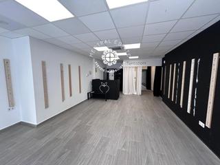 Lloguer Local Comercial  Sant jordi. Se alquila local comercial en el puerto de cambrils .