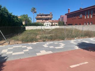 Finca rústica  Francesc catala roca. Se vende parcela urbanizable en molí de la torre en cambrils.