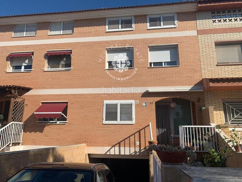 Foto 5cf6e7d6-a32c-46f6-8f4d-b1ca15bc7ffb. Maison jumelée avec chauffage parking dans Campclar Tarragona