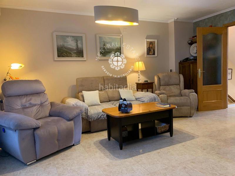 Foto fef4a567-50aa-45af-9122-a1d51bf75db6. Maison jumelée avec chauffage parking dans Campclar Tarragona