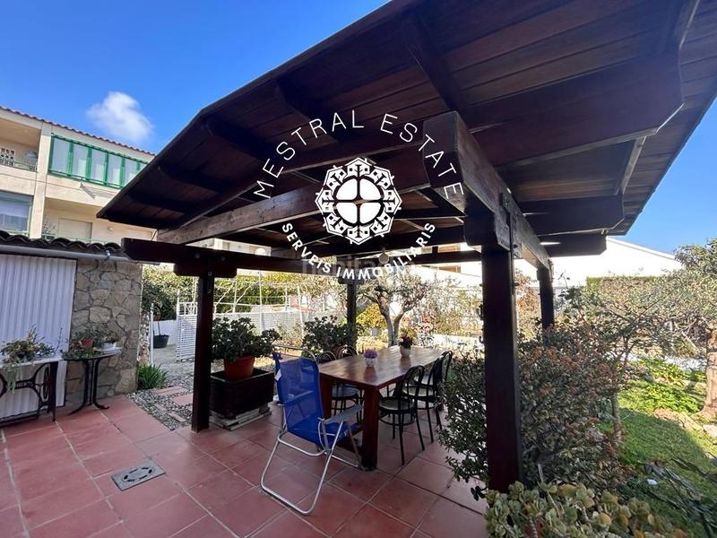 Foto 1b4e0357-eadf-4e91-bf01-febeaa800cb8. Chalet con riscaldamento parcheggio in La Dorada Cambrils