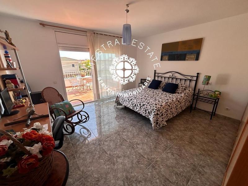 Foto 28bed6f6-3b42-4852-a292-8e513b63eb0a. Chalet con riscaldamento parcheggio in La Dorada Cambrils