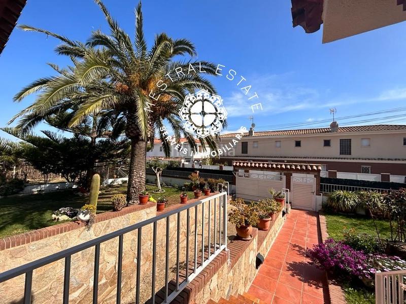 Foto 2e586e0f-cde0-4091-a10b-e6e9e26d1a28. Chalet con riscaldamento parcheggio in La Dorada Cambrils