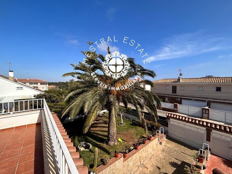 Foto d7086290-bfb0-4226-95a9-4a90ccde3d38. Chalet con riscaldamento parcheggio in La Dorada Cambrils