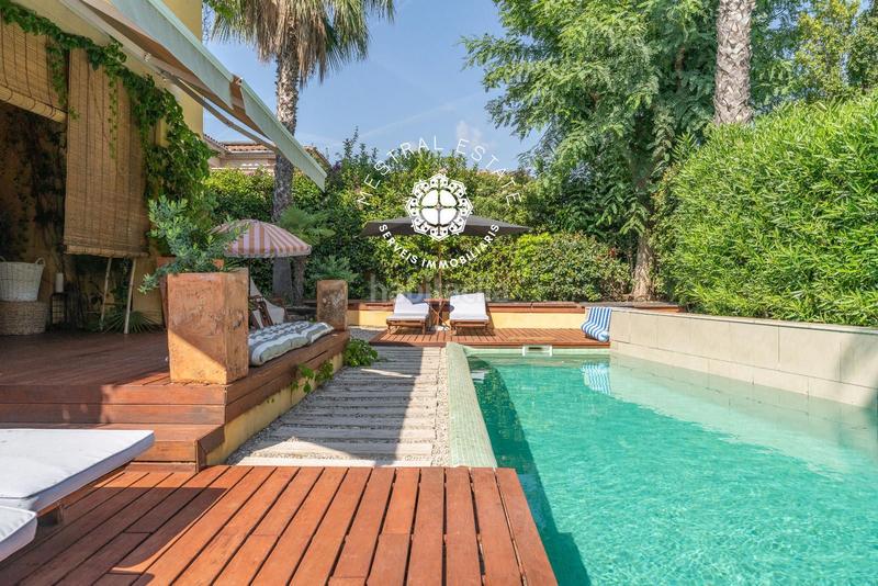 Foto f63e3b8b-a722-4bdb-819b-f9e687827813. Xalet amb calefacció aparcament piscina a Migjorn Reus