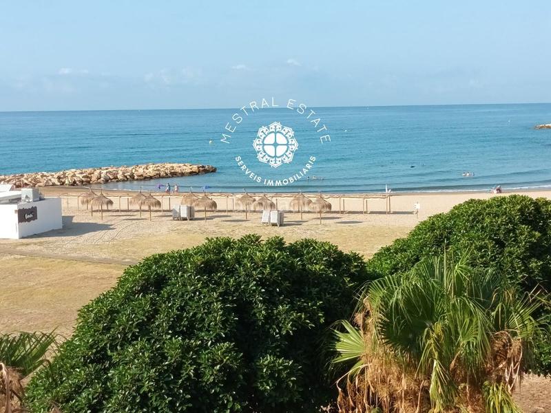 Foto 5452a9fe-ecf1-4be8-8d37-5b2eed554115. Pis a Cambrils platja Cambrils