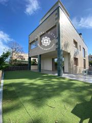 Xalet  Cèsar martinell. Se vende asombroso chalet individual a tan solo 50 metros del ma