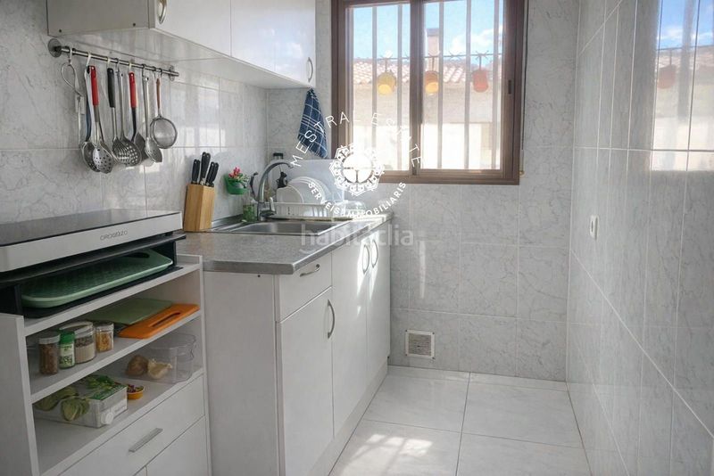 Foto fead0dd3-470f-4b4c-9e64-a9bdda7c320b. Pis a Passeig Marítim Miami Platja