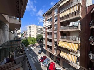 Etagenwohnung in Port - Horta de Santa Maria. Se vende bonito piso en zona puerto en cambrils.