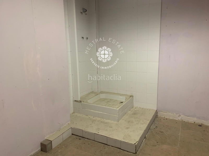 Foto 46ecfdbb-8d5f-4e50-a79a-b71edb1d38d6. Local comercial a Valls