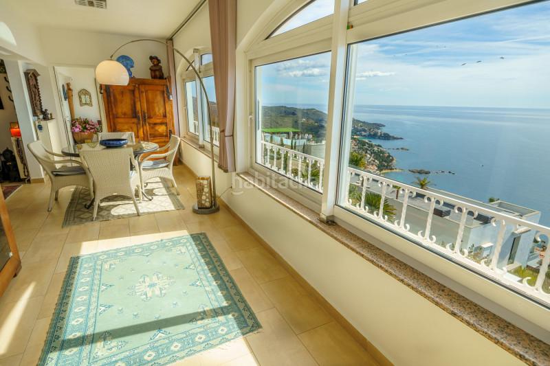 Foto aaa6aae5-a76c-4c3c-8c6f-62a4b50a95db. Casa villa con una vista única y excepcional sobre la bahía con máxima insolación de la mañana a la tarde, tanto en invierno c en Roses