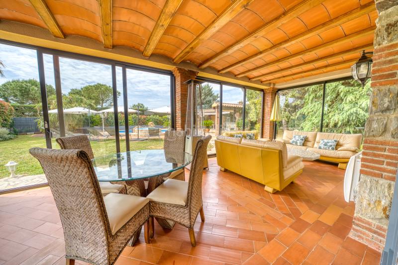Foto 4bb0d9a1-e197-4673-8707-122f22da6d32. Casa excepcional villa de lujo enclavada en el golf , rodeada de exuberante naturaleza y una serena tranquilidad, al tiempo en Peralada