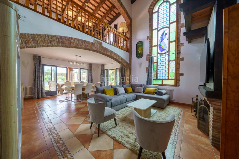 Foto 50f7a5c7-9e75-4468-8ac2-ae152f6cdd5e. Casa excepcional villa de lujo enclavada en el golf , rodeada de exuberante naturaleza y una serena tranquilidad, al tiempo en Peralada