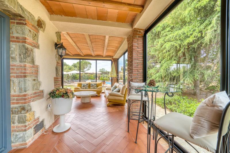 Foto c1707cfe-9861-49c2-9c54-5e6ddd73acd7. Casa excepcional villa de lujo enclavada en el golf , rodeada de exuberante naturaleza y una serena tranquilidad, al tiempo en Peralada