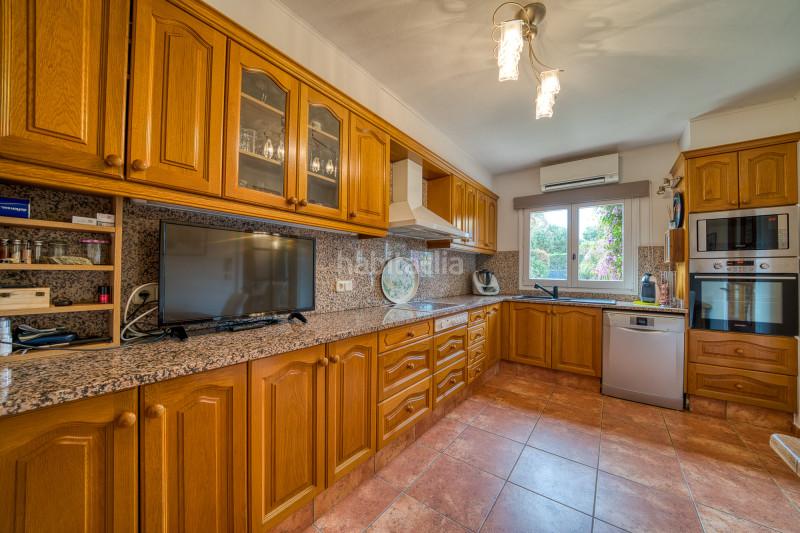 Foto ed39a344-874b-4fd0-ae92-f7b1e9fae86c. Casa excepcional villa de lujo enclavada en el golf , rodeada de exuberante naturaleza y una serena tranquilidad, al tiempo en Peralada