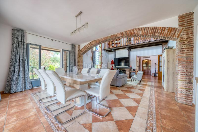 Foto f968e094-a0c0-49fc-94fd-2e78678542df. Casa excepcional villa de lujo enclavada en el golf , rodeada de exuberante naturaleza y una serena tranquilidad, al tiempo en Peralada