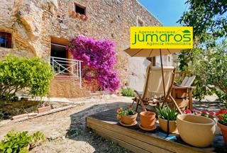 Maison jumele  N/a. Casa de pueblo con jardn abierto situada en les escaules, boade