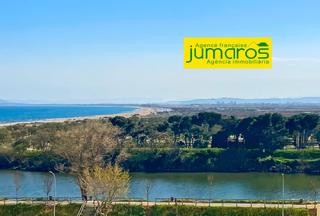 Pis  N/a. Apartamento reformado en empuriabrava, cerca de la playa y de lo