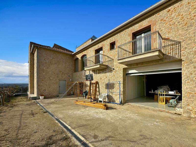 Foto 680be1e8-9bc7-44c5-90a2-934cefe10dd0. Casa esta casa de 500m en vilajuiga, costa brava, con licencia turística es una oportunidad única para comprar una propiedad de ensueño en Vilajuïga