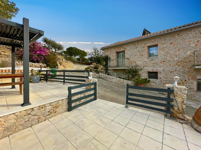 Foto e3b6810f-0a35-42bb-917e-48dc113dd530. Casa esta casa de 500m en vilajuiga, costa brava, con licencia turística es una oportunidad única para comprar una propiedad de ensueño en Vilajuïga