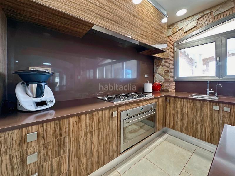 Foto e9aaa2db-5859-40b2-ada0-840ad85fb0fc. Casa esta casa de 500m en vilajuiga, costa brava, con licencia turística es una oportunidad única para comprar una propiedad de ensueño en Vilajuïga