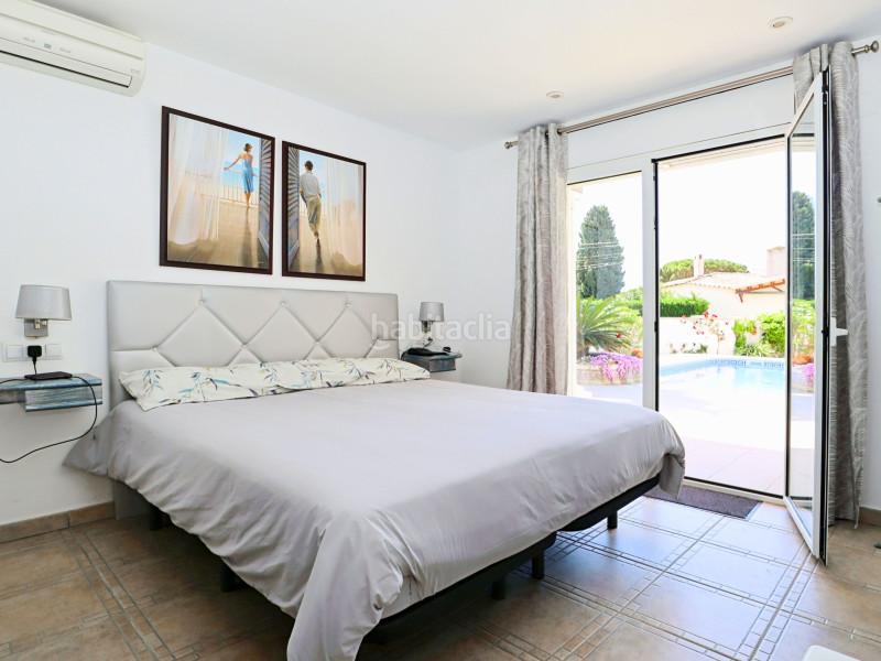 Foto 51aea332-94fd-4401-bc4f-304940c57bb1. Casa exclusivo casa de una sola planta situada en el codiciado barrio del Peni , a pocos pasos de las playas y cerca de en Empuriabrava