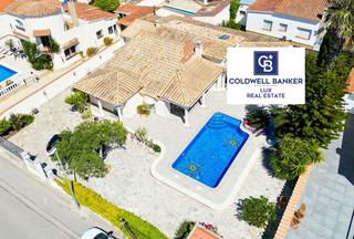 Casa  N/a. Exclusivo casa de una sola planta situada en el codiciado barrio