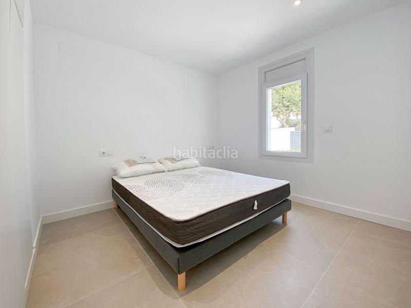 Foto fd5fb474-7011-495c-99a2-8a3f74ea144b. Casa villa completamente reformada con amarre privado situada en la costa brava más concretamente , el puerto deportivo en Empuriabrava