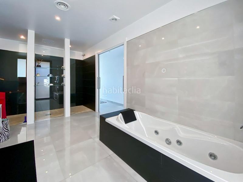 Foto 70f466c8-6fe7-4415-b1bf-7b97184f0cca. Casa en venta, villa de lujo en primera línea de mar ubicada , a solamente 5 minutos a pie de una de las playas más bonitas de en Llançà