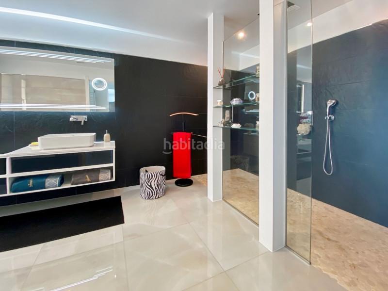Foto 7899448d-9622-4739-8e89-3d7867a11721. Casa en venta, villa de lujo en primera línea de mar ubicada , a solamente 5 minutos a pie de una de las playas más bonitas de en Llançà