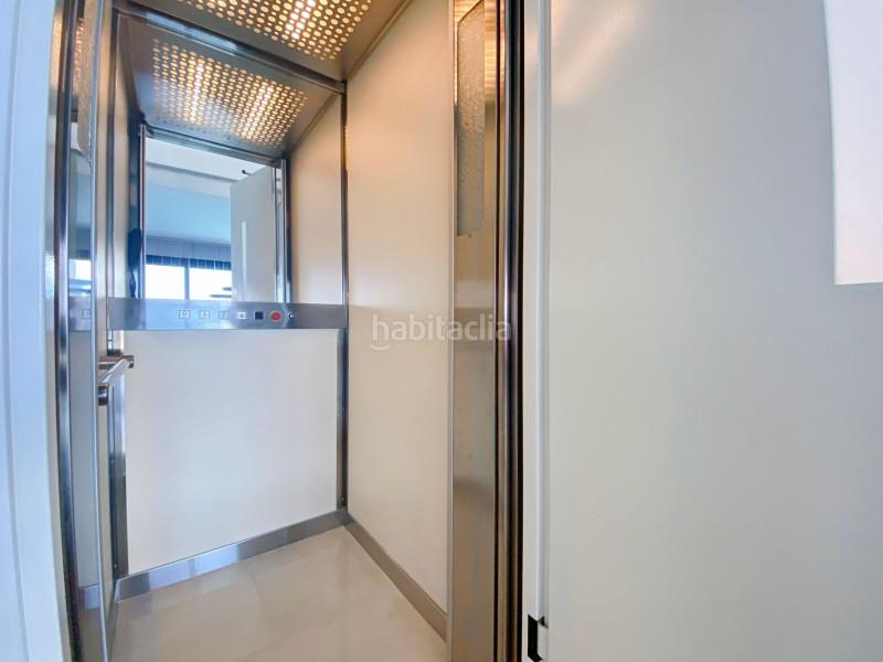 Foto bc965178-3bbe-4415-9b2a-139013c1ab8f. Casa en venta, villa de lujo en primera línea de mar ubicada , a solamente 5 minutos a pie de una de las playas más bonitas de en Llançà
