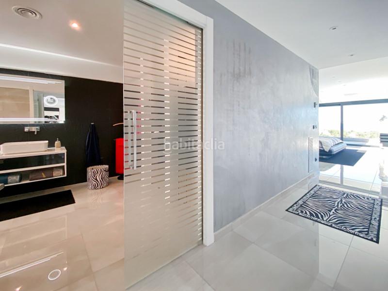 Foto e87383eb-f61c-49ea-8e70-a693c466c619. Casa en venta, villa de lujo en primera línea de mar ubicada , a solamente 5 minutos a pie de una de las playas más bonitas de en Llançà