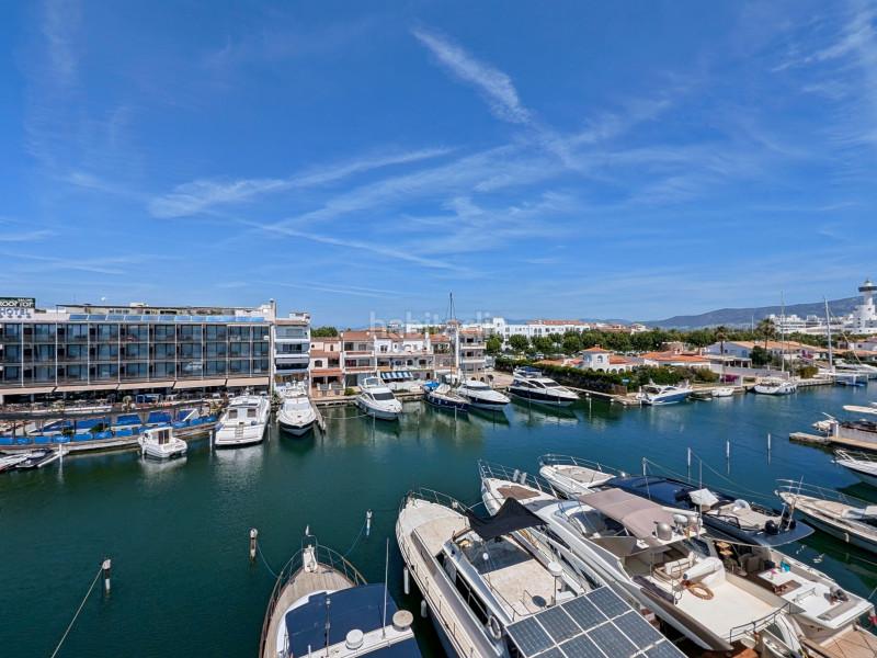 Foto aa60dd36-0e2c-42c9-95f3-a32b6fab3069. Gebäude in Salins - Cavall de Mar Empuriabrava