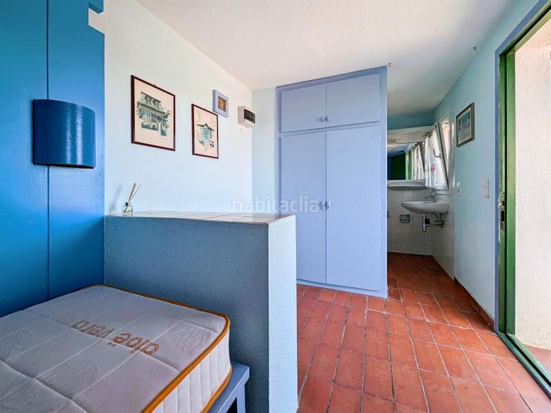 Foto 8065e58a-e74b-47f0-9ce4-d7846bfce35d. Casa encantadora casa de dos pisos con una vista preciosa al mar y al pueblo , una terraza soleada y una segunda terraza con en Cadaqués