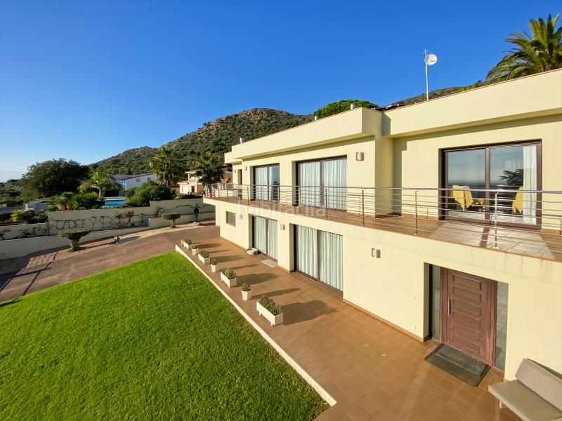 Foto 815e1a91-5dde-4d8a-aea7-be6dce1be776. Casa le presentamos esta villa ubicada en la exclusiva residencia de els olivars, . esta elegante propiedad combina lujo y confor en Pau