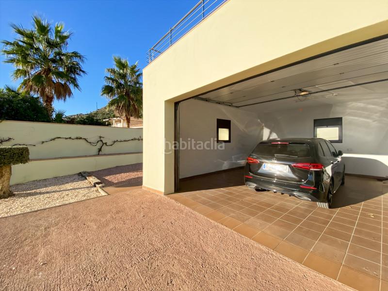Foto cc6c21a6-80d7-49c0-b0d5-1d31b49e4c41. Casa le presentamos esta villa ubicada en la exclusiva residencia de els olivars, . esta elegante propiedad combina lujo y confor en Pau