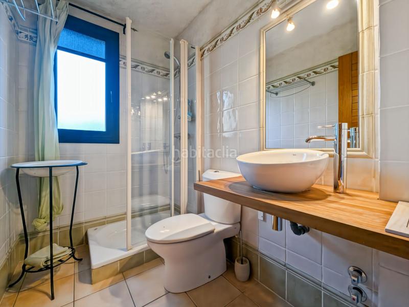 Foto 3884619b-c883-4fb8-8978-6660f4a64b98. Casa amb calefacció aparcament piscina a Eixample Residencial Escala (L´)
