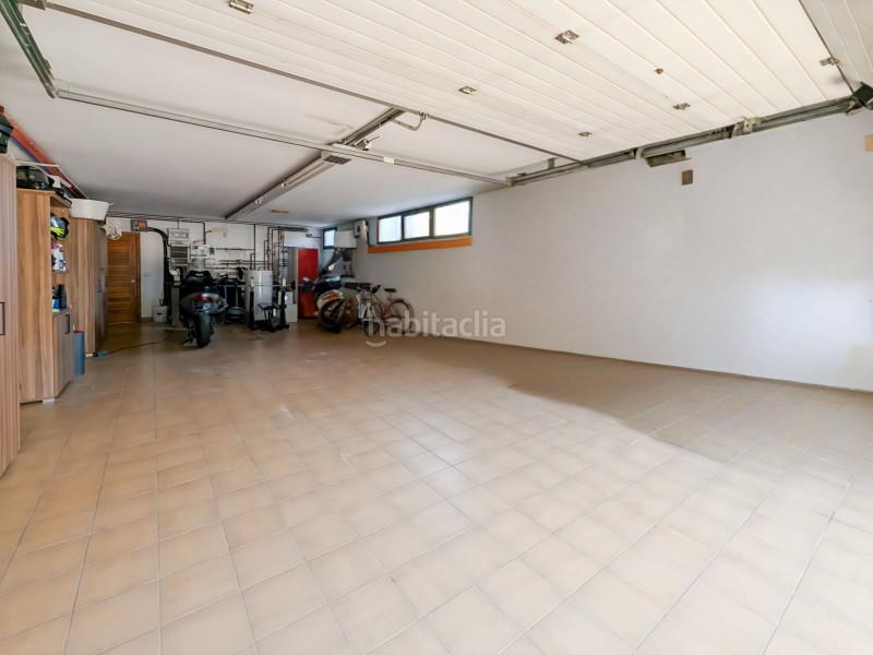 Foto d1f443db-49a3-4f62-8456-dec4ed86645c. Casa amb calefacció aparcament piscina a Eixample Residencial Escala (L´)