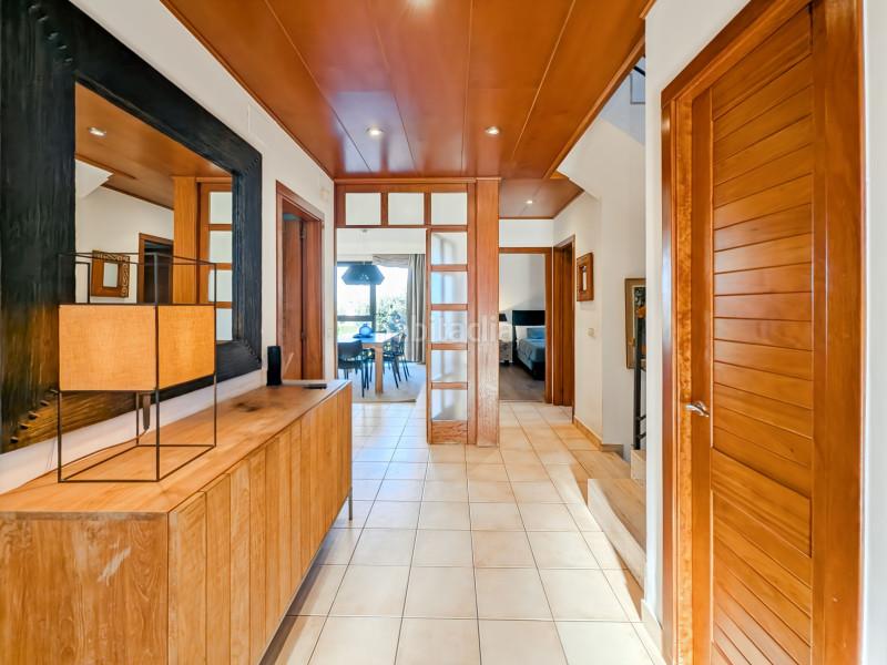 Foto fe4e0026-aef1-4180-8603-b42f8deab0b8. Casa amb calefacció aparcament piscina a Eixample Residencial Escala (L´)