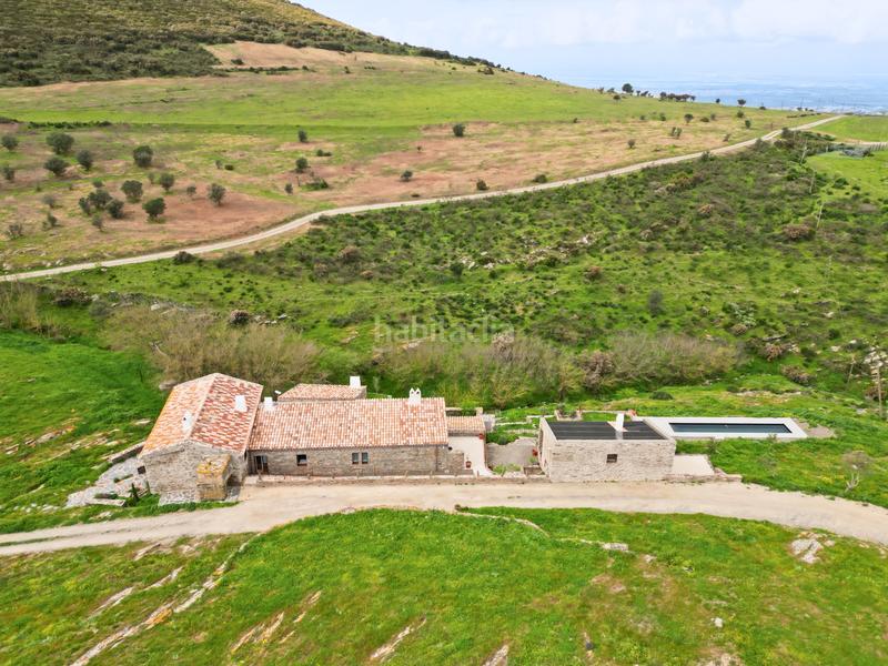 Foto a110f405-bd76-4acb-a221-7cd42536761a. Casa masía reformada con 100 hectáreas de terreno situada en el corazón del parque natural del cap de creus, alt empordà. con vistas pr en Roses
