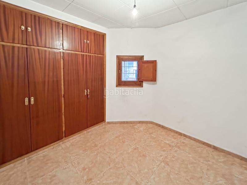 Foto 8ab35a20-11ae-495a-9ecb-b06724f91c9f. Casa se vende esta casa con terraza soleada situada en el centro del pueblo , a pocos minutos de figueres.la propiedad está en Borrassà