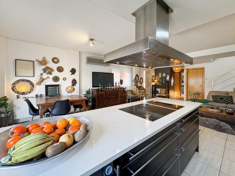 Foto e1236f60-c71e-44e6-9ae5-f650e1605bf8. Casa situada en una zona tranquila , esta casa, construida en 2005, cuenta con un jardín soleado y una terraza cubierta en Empuriabrava