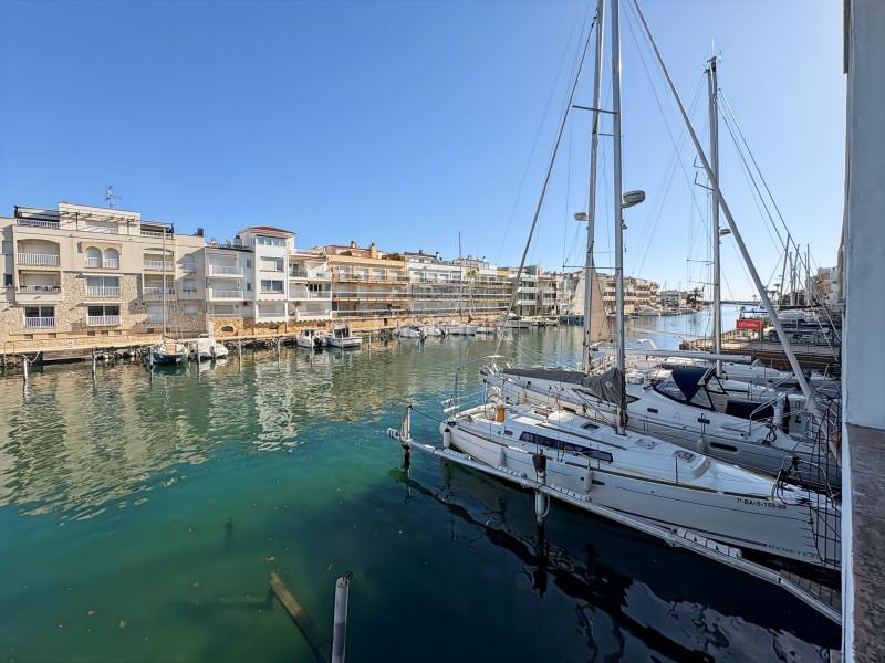 Foto 17c0109b-dea5-4ecd-84c6-937f08ec74f8. Casa a schiera con riscaldamento in Salins - Cavall de Mar Empuriabrava