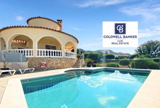 Haus  N/a. Casa con licencia turística y vistas panorámicas en venta en pal