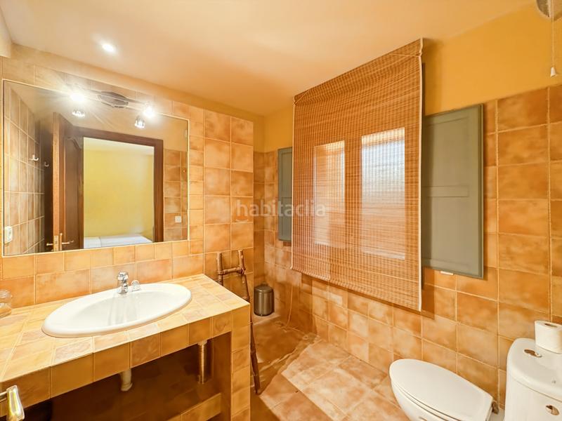 Foto 5087e216-8316-4447-bd60-cd861f0c04b8. Casa  con licencia de turismo rural, para casa rural o alquiler , diseñada para alojar hasta 10 personas.la distribuc en Garriguella