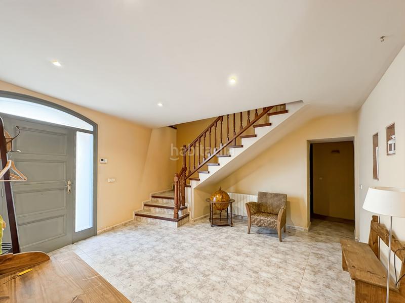 Foto ad77f062-f5e5-4228-9920-979ac25b2cee. Casa  con licencia de turismo rural, para casa rural o alquiler , diseñada para alojar hasta 10 personas.la distribuc en Garriguella
