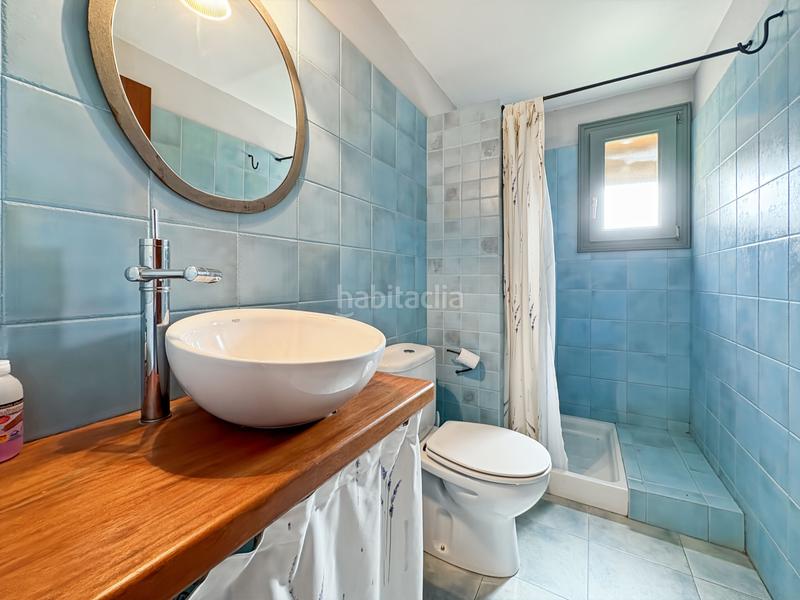Foto e607e61f-b086-4f47-9c43-a99958c9ac88. Casa  con licencia de turismo rural, para casa rural o alquiler , diseñada para alojar hasta 10 personas.la distribuc en Garriguella